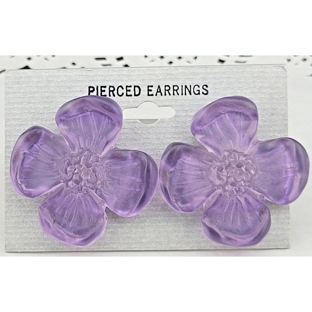 Vintage Lavendar Purple Thermoset Lucite Dogwood Flower Clip 1.25" Earrings